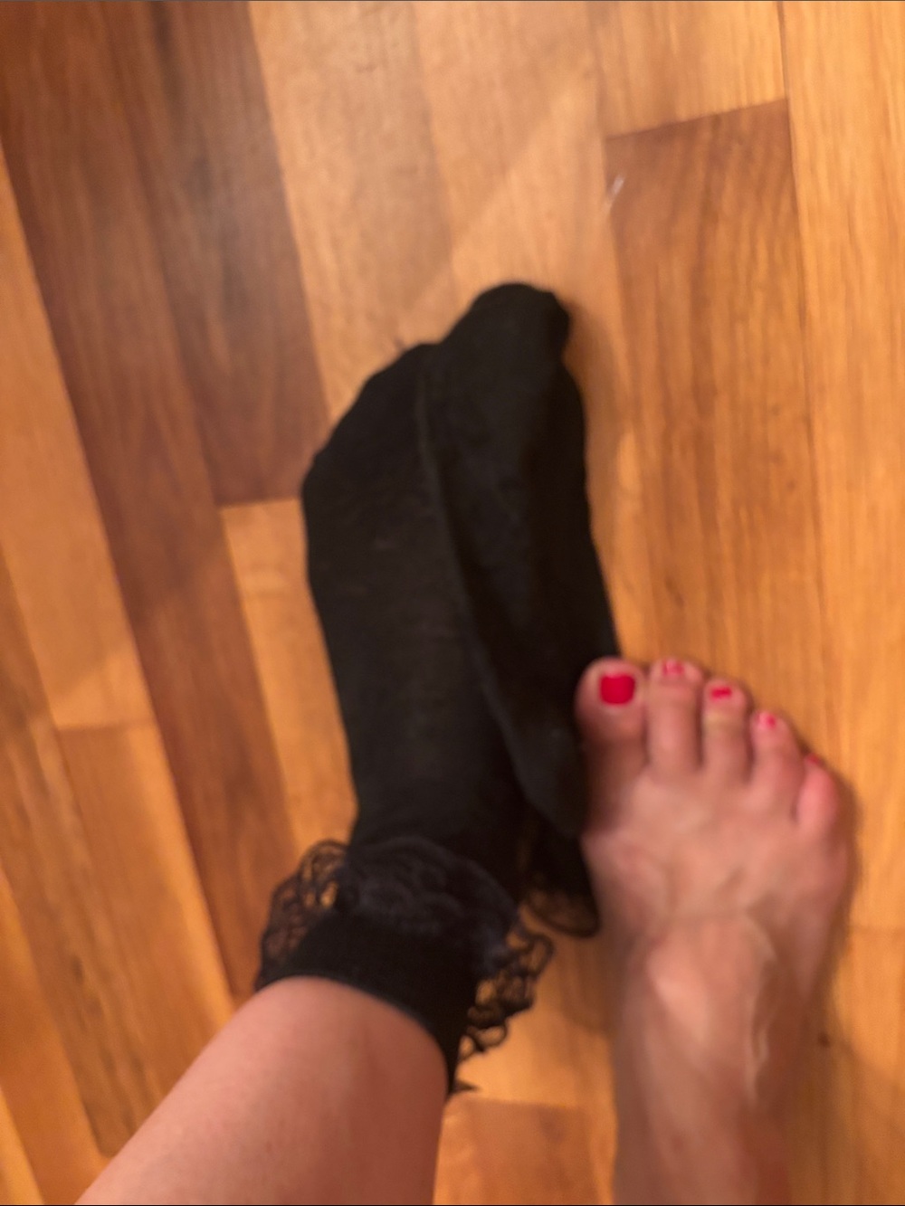 Black Lace Ruffle Ankle Socks - Picture 6 of 6